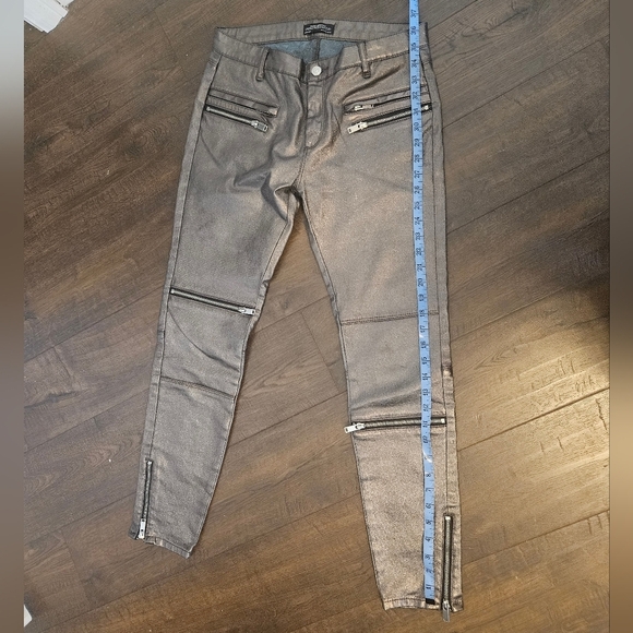 Zara‎ metallic jeans - Picture 8 of 9